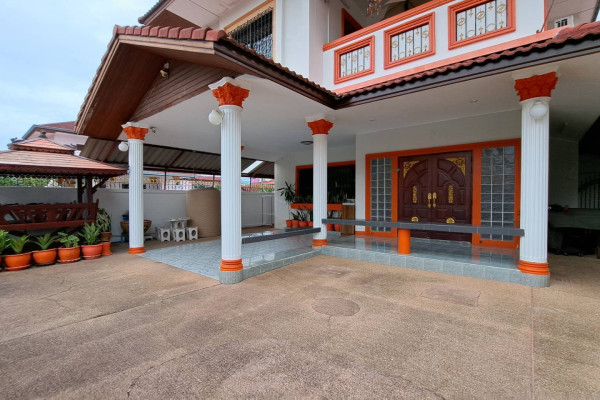 2 storey detached 4 bedrooms house, South Pattaya, Soi Khao Talo, Eakmongkol Village