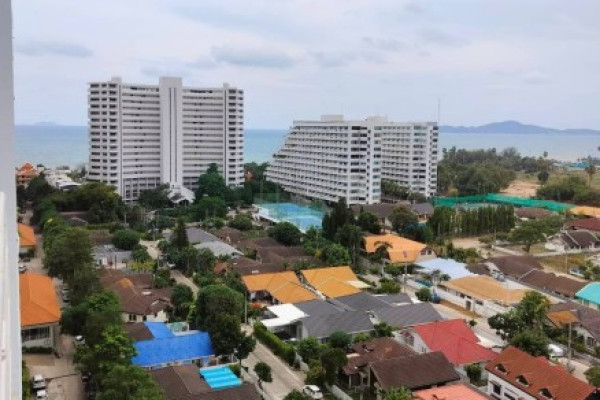 Spacious studio in Jomtien. 13th floor. Pattaya side. View Talay 5