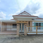 Single-storey 3 bedrooms large house, Nong Pla Lai