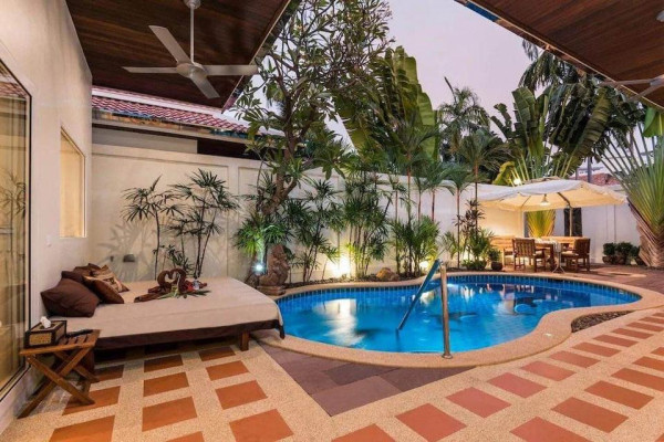 Luxury 4 bedrooms Pool Villa. Pratamnak