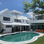 Pool villa with 4 bedrooms. Phoenix Gold Golf club