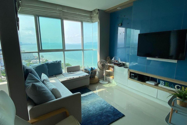 2 bedrooms. 17th floor. Sea View every rooms. Lumpini Park Beach Jomtien. Year contract