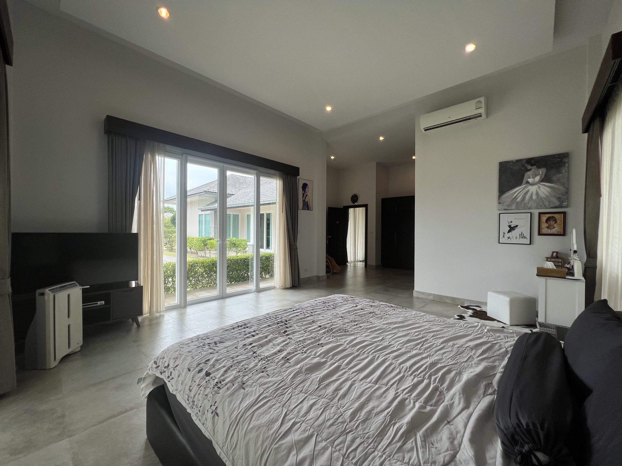 4 bedrooms Pool Villa in Huay Yai area