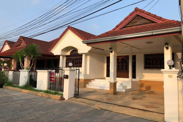 Prinsiri Village. 3 bedrooms house. East Pattaya