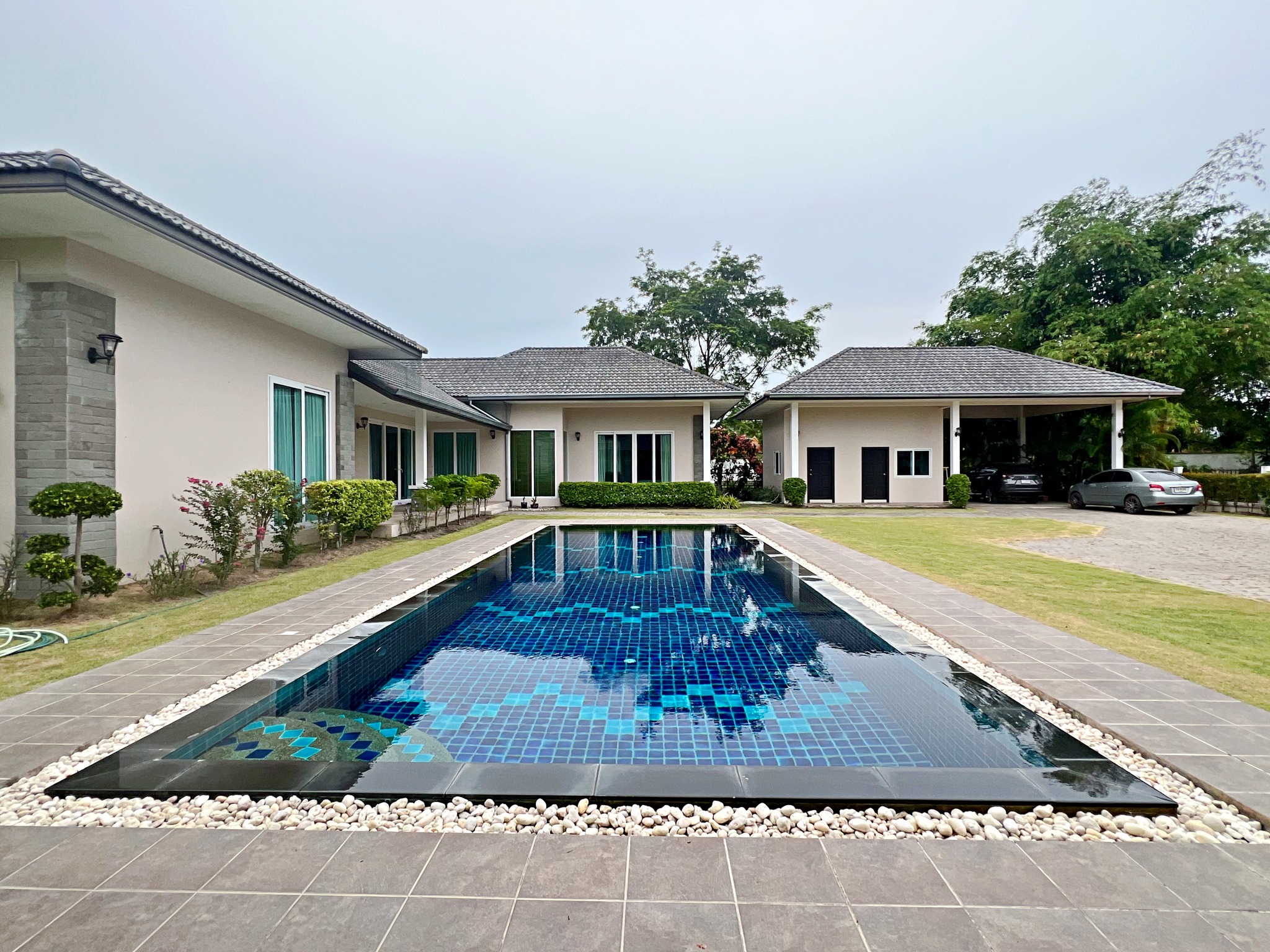 4 bedrooms Pool Villa in Huay Yai area