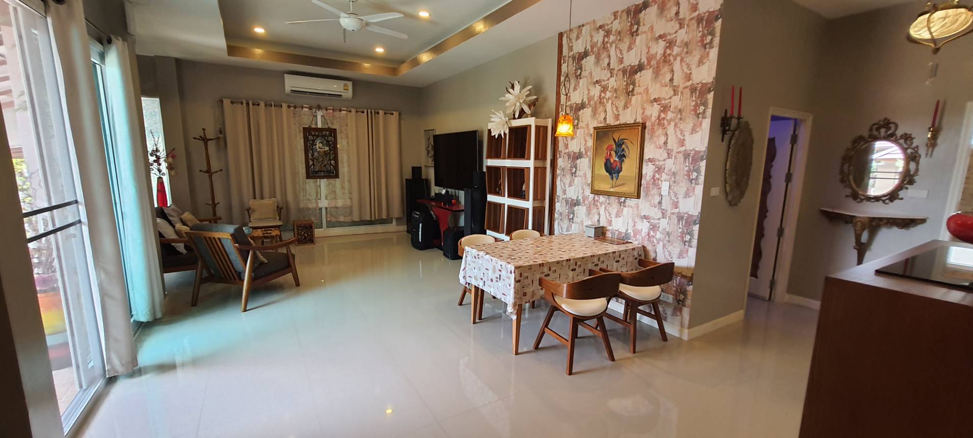 Le Beach Home Village. 4 bedrooms pool house in the Bang Saray