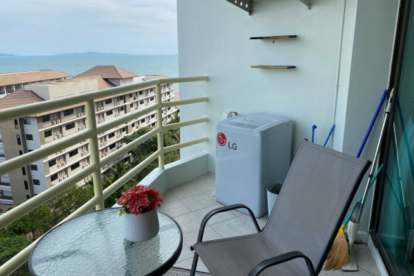 Studio in a superb condominium. View Talay 5. Cat friendly