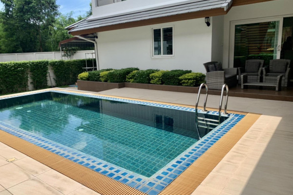 Seabreeze Villa Pattaya. Pool Villa with 3 bedrooms in a village with a private beach
