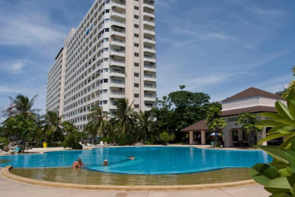 View Talay 1. Studio near the beach. Sea view. 12th floor. Year contract