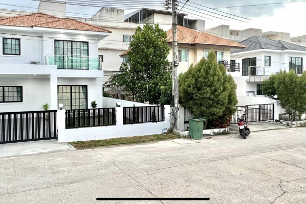 4 bedrooms house. TW Wanasin Village, Soi Pornprapanimit 16