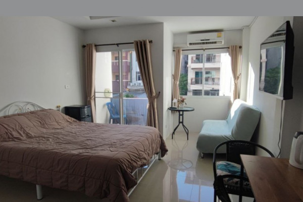 Studio 200 meters from the beach in Jomtien. Beach 7 condominium