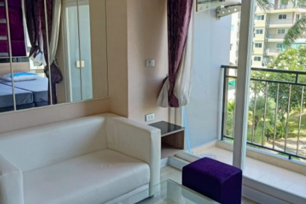 La Santir Condominium. Studio apartment just 1 km from Jomtien Beach. Year contract