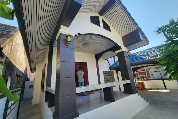 Detached 4 bedrooms house, Central Pattaya, Sukhumvit 57. Year contract