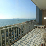 Coconut Beach Condo. Very spacious apartment with 3 bedrooms in Jomtien. 7th floor. Year contract