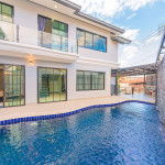 5 bedrooms Pool Villa, Soi Land Department, South Pattaya. 1 year 140,000 baht/month