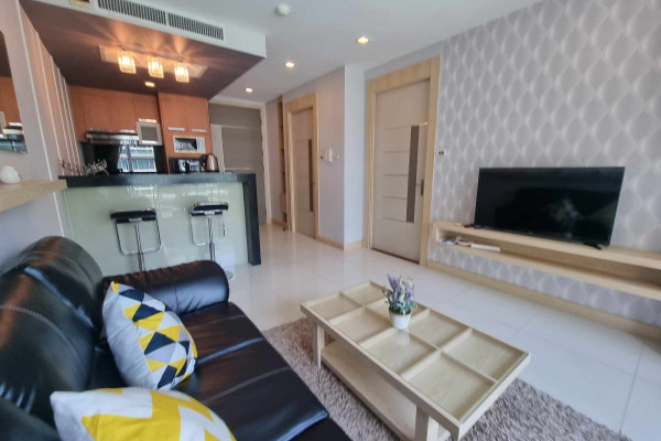 1 bedroom apartment in a boutique condominium in the heart of Pattaya. Apus Condominium. Year contract